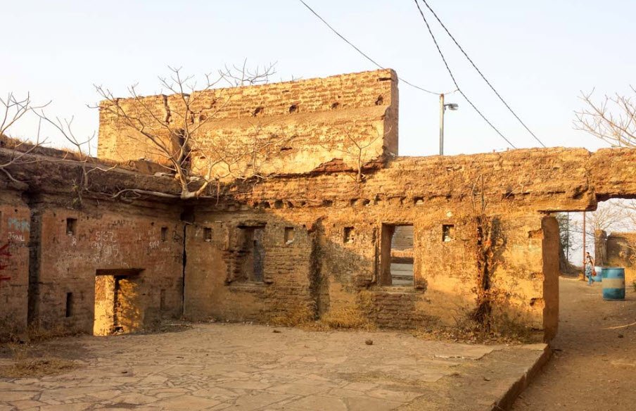 Chhatrapati Shivaji Maharaj Parnera Fort, Parnera, Gujarat, India